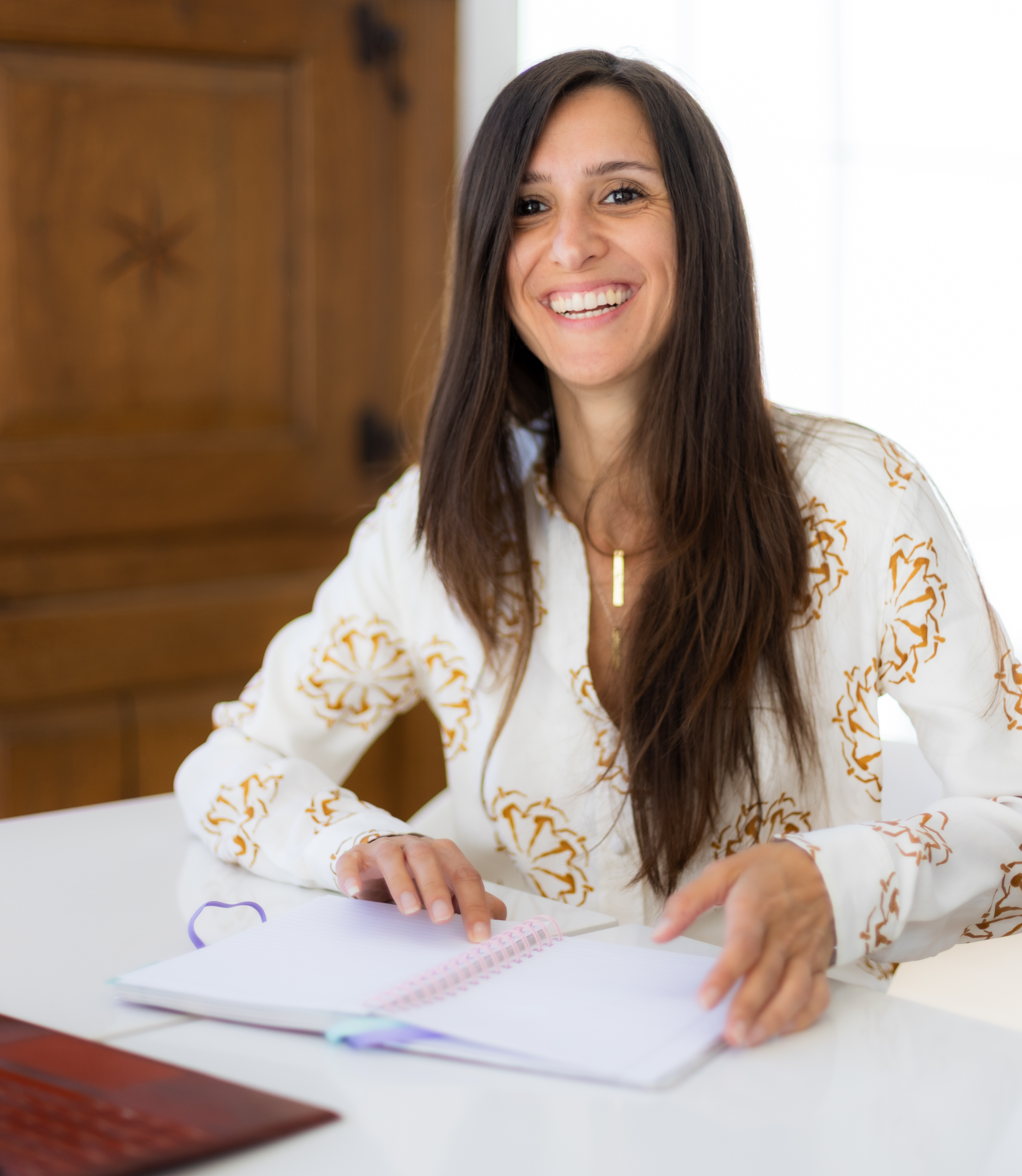 Portrait de Sarah Salomée, souriante